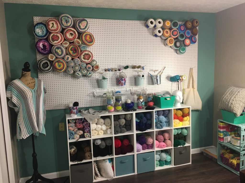 Bedroom Decor With Yarn Crochet